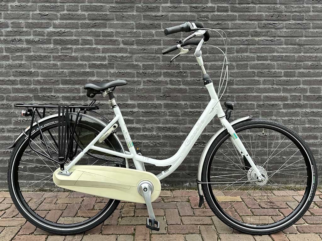 - Gazelle_Bloom_D53_Wit_01.jpg - Gazelle_Bloom_D53_Wit_01.jpg
